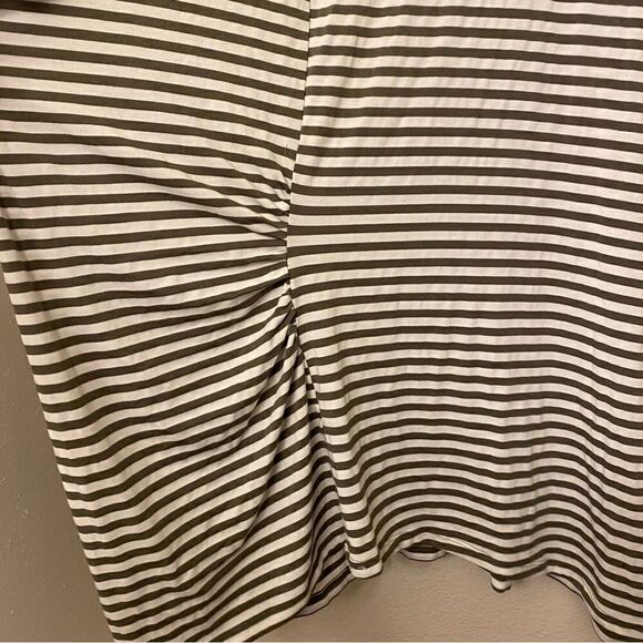 Columbia woman’s essential plus size basic tee crew neck gray green stripe -3X - Picture 4 of 9